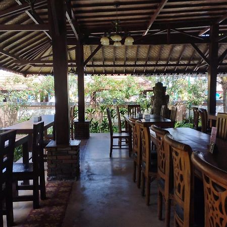 Kartika Dahayu Private Pool Villas Сукавати Экстерьер фото