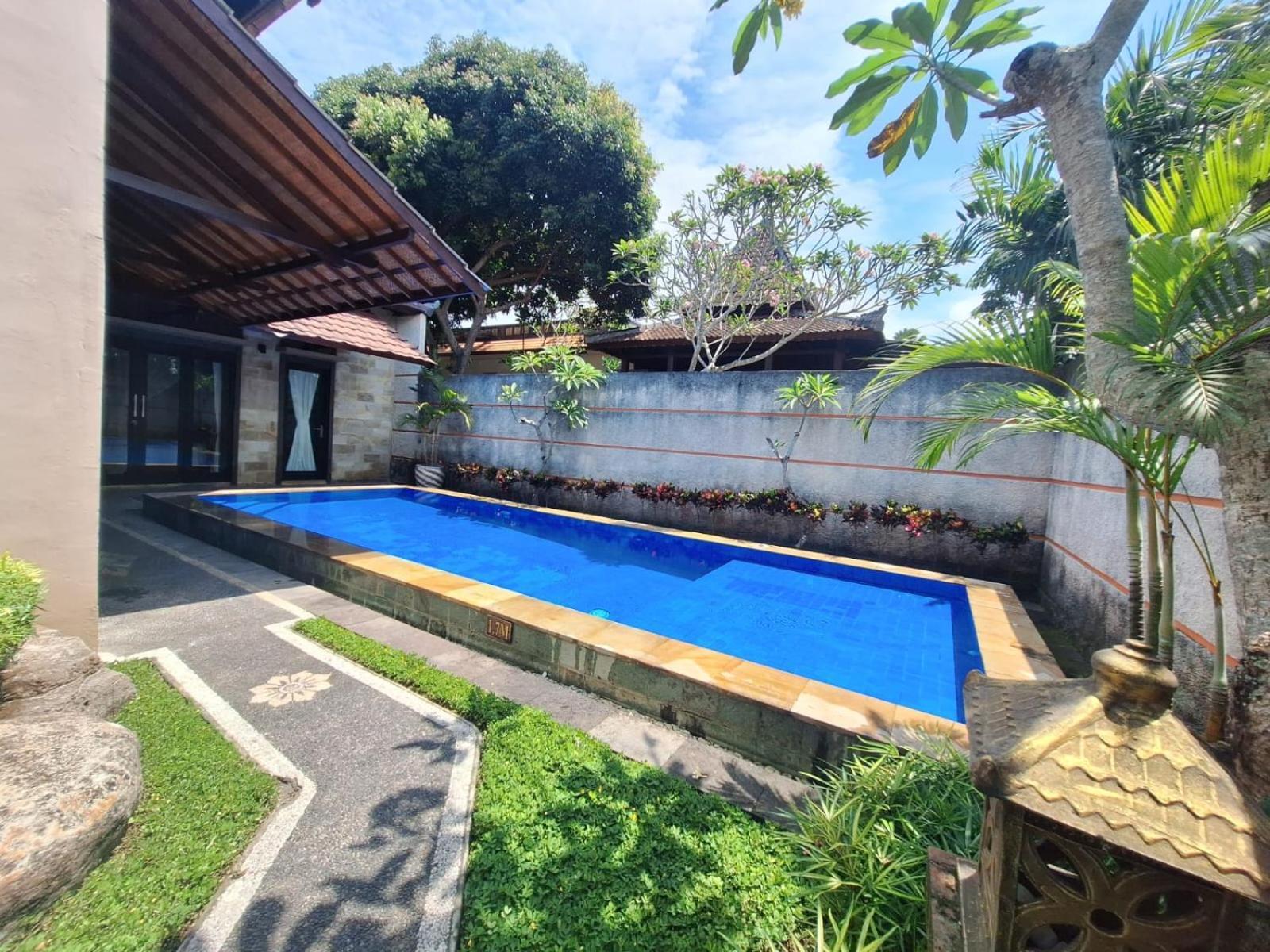 Kartika Dahayu Private Pool Villas Сукавати Экстерьер фото